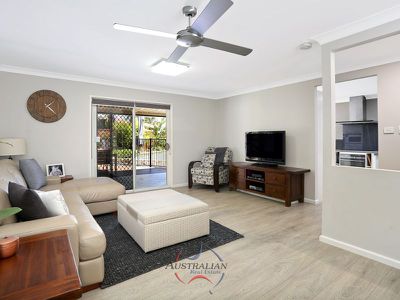 5 Faust Glen, St Clair