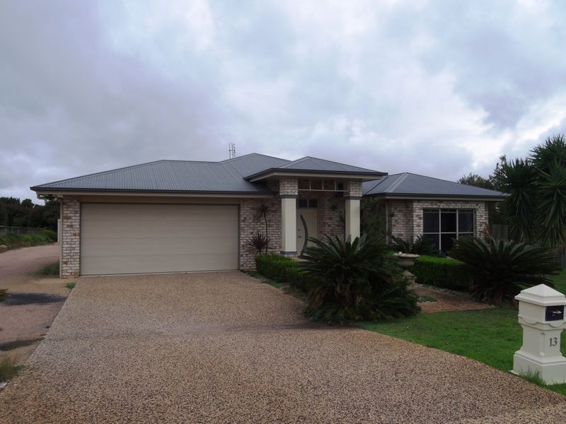 13 Berghofer Drive, Highfields