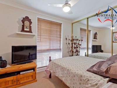 4 Omeo Street, St Clair