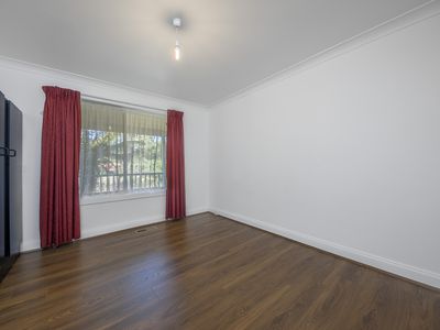 14 Newnham Drive, Romsey