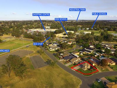 2 / 6 Edmund Blackett Close, St Clair