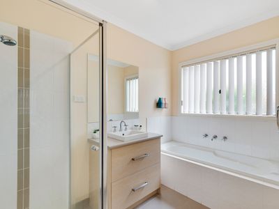 6 Lord Nolan Street, Kurunjang