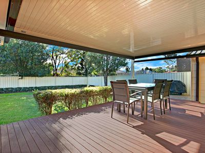 4 Coowarra Drive, St Clair