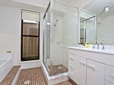 15 Colorado Drive, St Clair