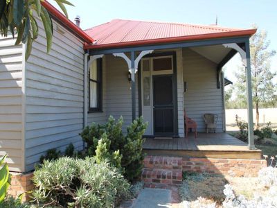 38 McCrackens Road, Locksley