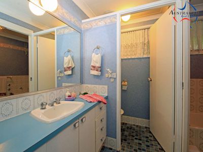 5 Noble Place, St Clair