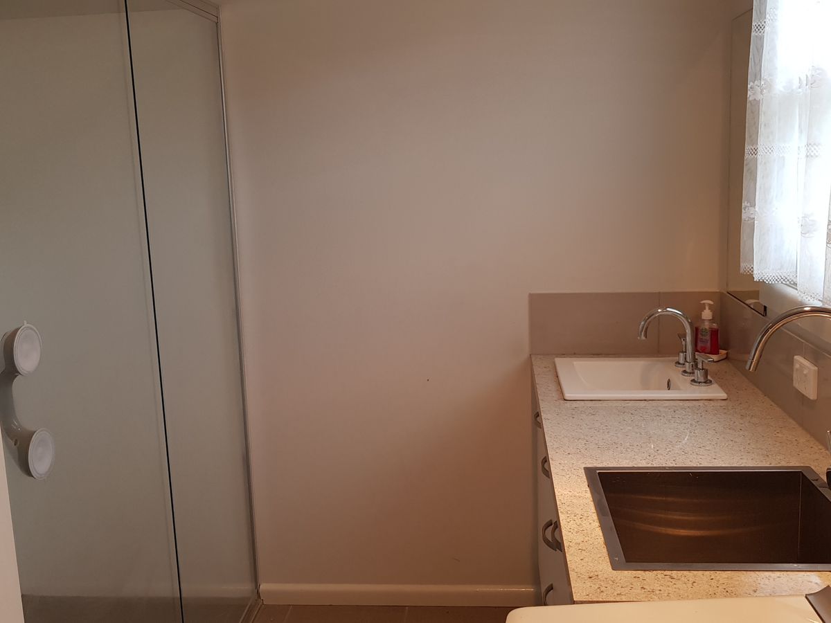 168-170  Railway Road, Elmore