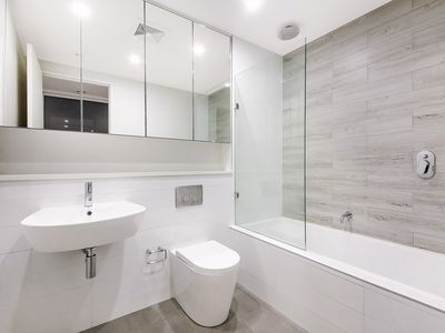 010C / 1 Muller Lane, Mascot