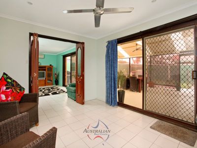 44 Cook Parade, St Clair