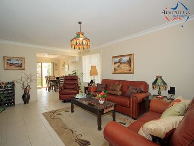 2 / 6D Royal Place, St Clair