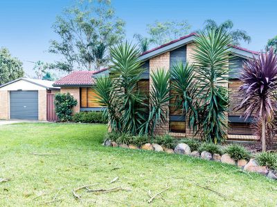 9 McCabe Close, St Clair