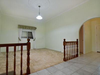 2 Stirling Street, East Toowoomba