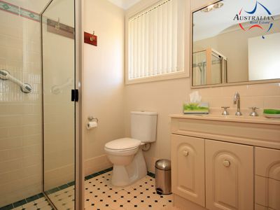 2 / 6D Royal Place, St Clair