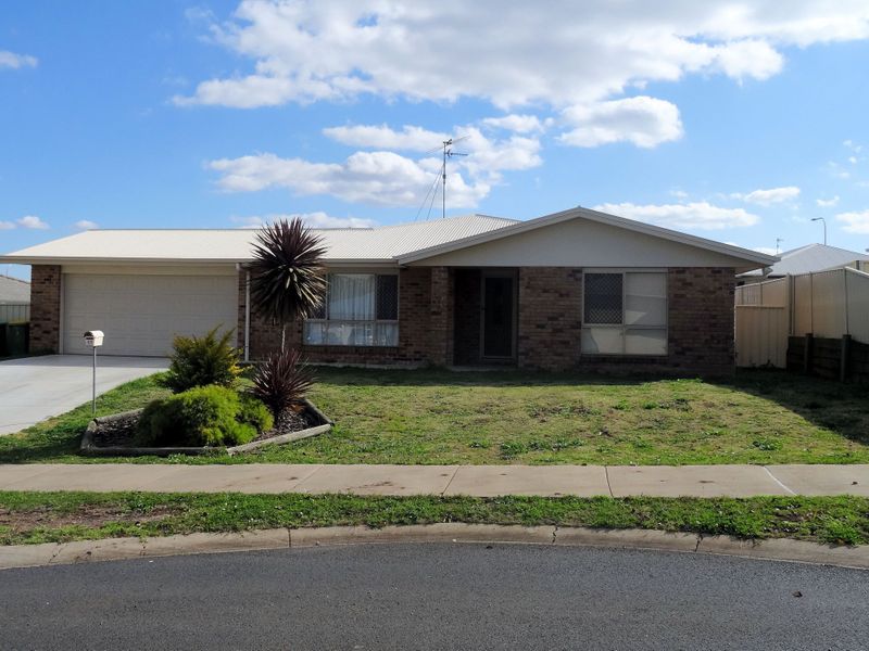 11 Moorina Drive, Harristown