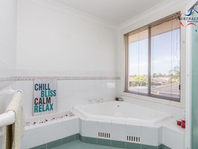 4 Jimbi Place, Glenmore Park