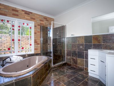 48 Barry Street, Romsey