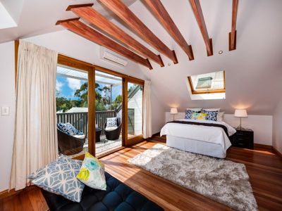 9 Hoffmans Lane, Balmain