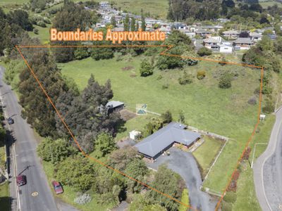2 Winifred Street, Concord