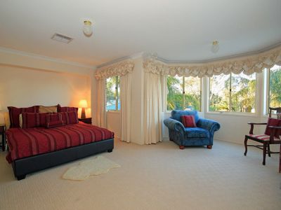 15 Belledale Close, St Clair