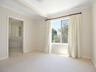 12 Katoomba Crescent, Prince Henry Heights