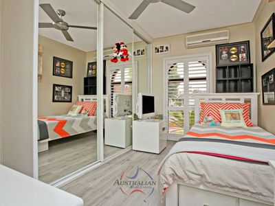 27 Horseshoe Circuit, St Clair