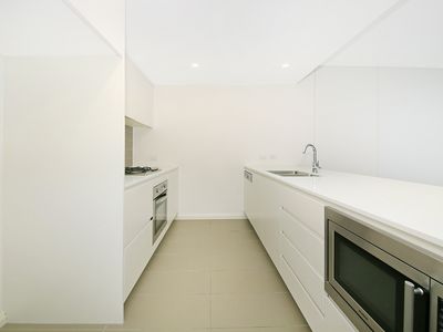 704 / 7 Stromboli Strait, Wentworth Point
