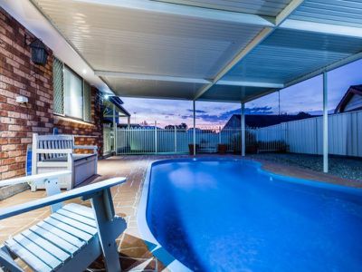 100 Cook Parade, St Clair