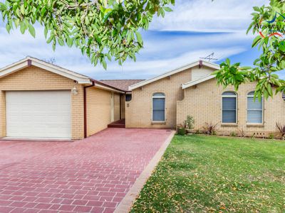 2 Netherton Avenue, St Clair
