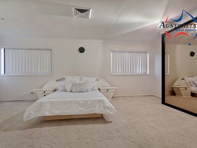 13 Hickory Place, St Clair