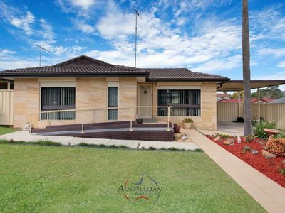 93 Pine Creek Circuit, St Clair