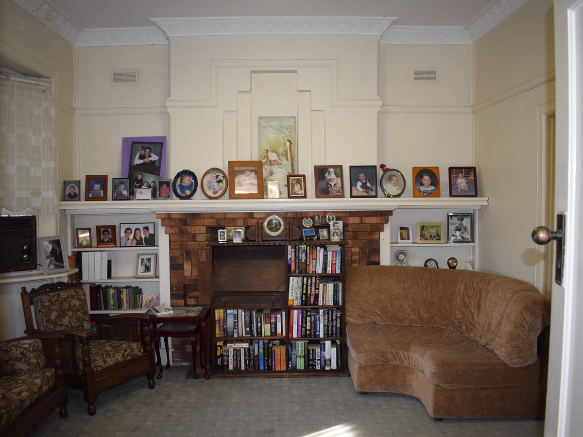 70 Grant Street North, Inglewood