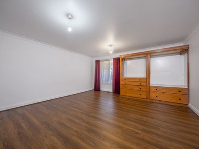 14 Newnham Drive, Romsey