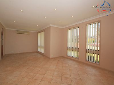 54 Menzies Circuit, St Clair