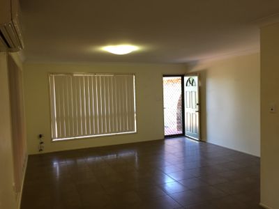 2 / 19 Port Street, Wilsonton Heights