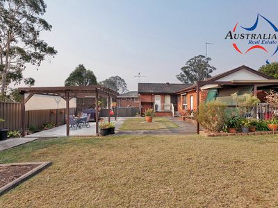 17 Benaud Court, St Clair
