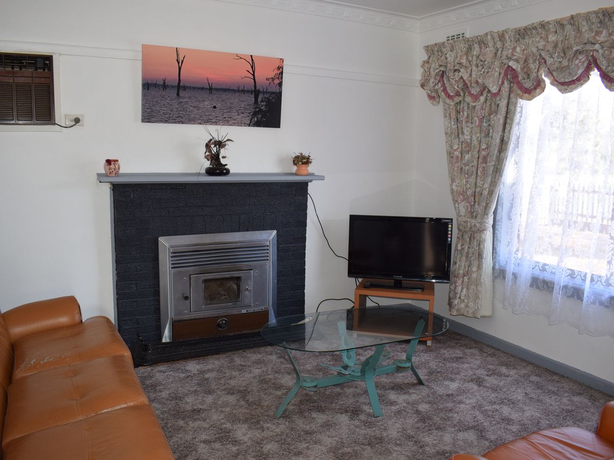 33 Sullivan Street, Inglewood