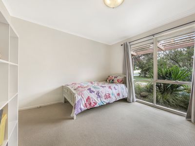 1 / 23  Reynolds Grove, Romsey
