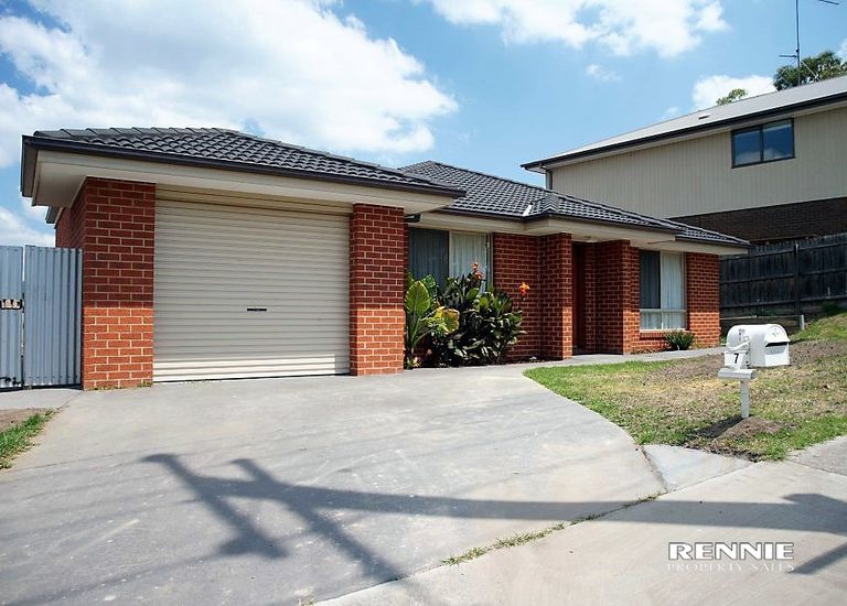 7 Cutler Crescent, Churchill 7 Cutler Crescent, Churchill