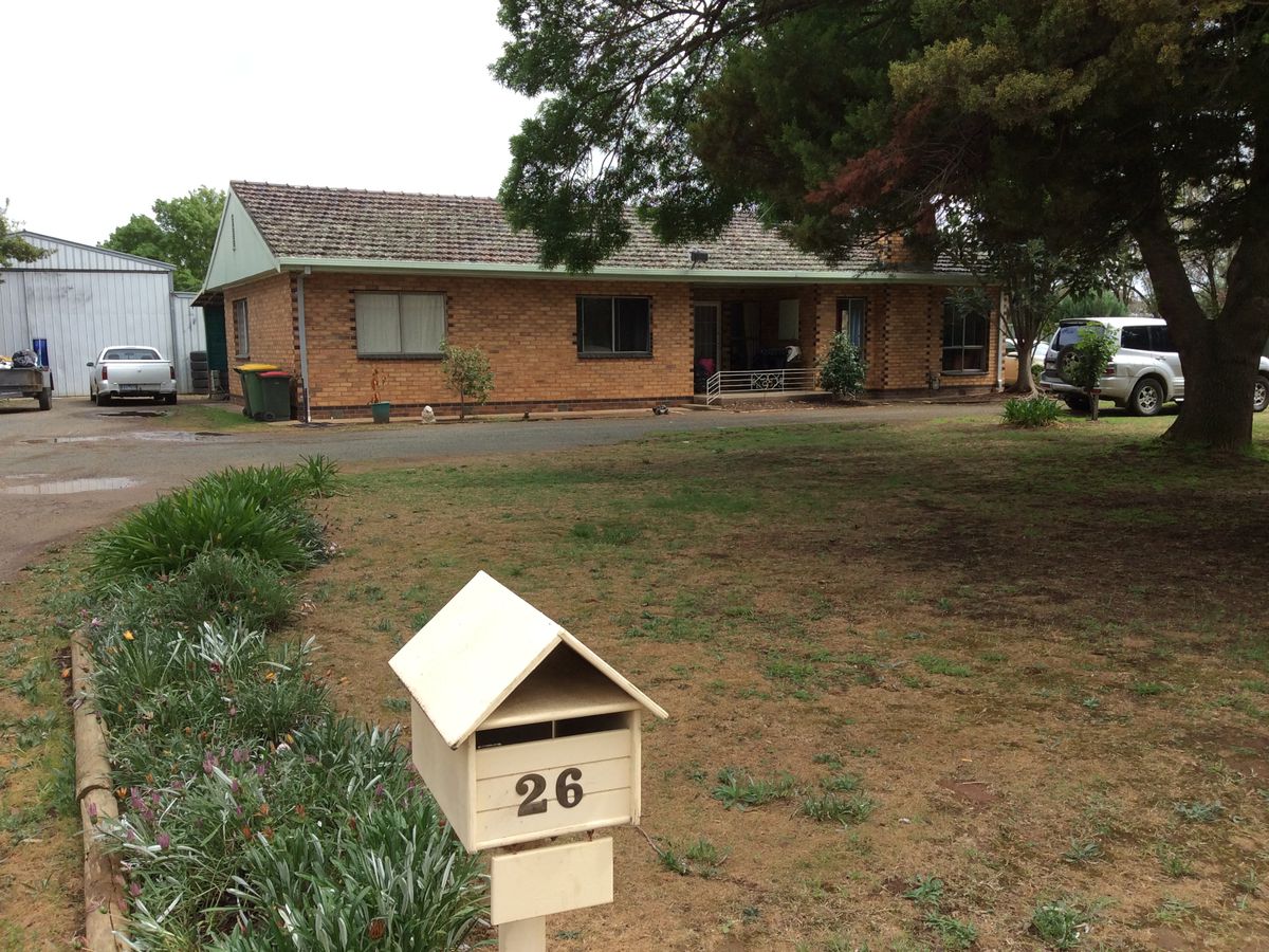 26 Railway Road, Rochester