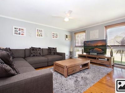 4 Belbowrie Glen, St Clair