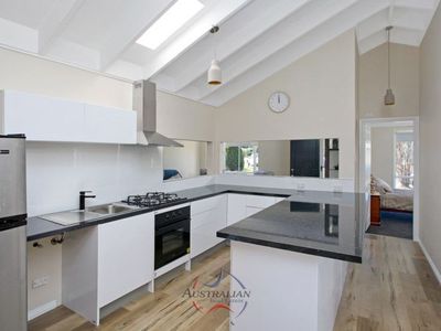 114 Pine Creek Circuit, St Clair