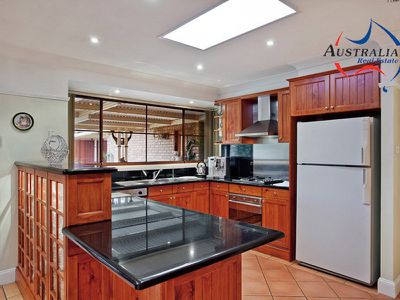 6 Colorado Drive, St Clair