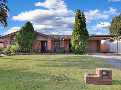 13 Heron Crescent, St Clair