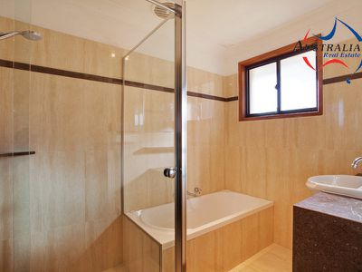 93 Pine Creek Circuit, St Clair