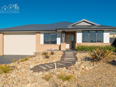 11 Yattarna Court, Broadford