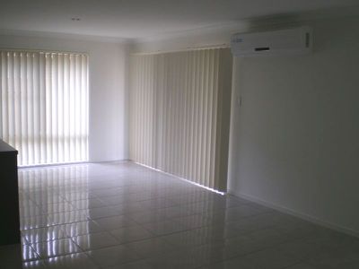 Unit 2 / 756 Boundary Street, Glenvale