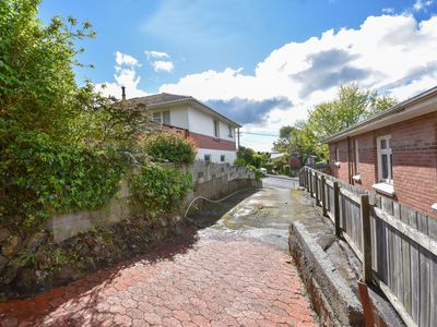 13 Thomson Street, Lookout Point
