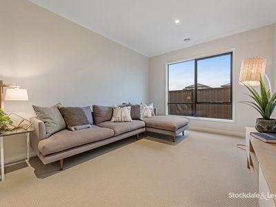18 Featherwood Crescent, Craigieburn