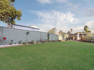 32 Menzies Circuit, St Clair