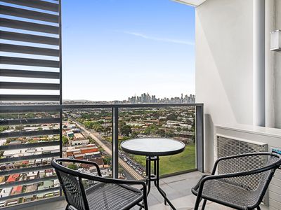 2201 / 1 Ascot Vale Road, Flemington